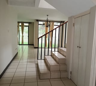 ALQUILO EN RESIDENCIALES ENTRECAMPOS  CAES