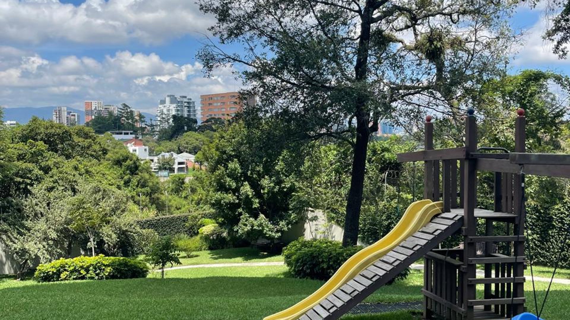 Apartamento en Alquiler Edificio Botticelli II, zona 15 VHII - Miniatura 24