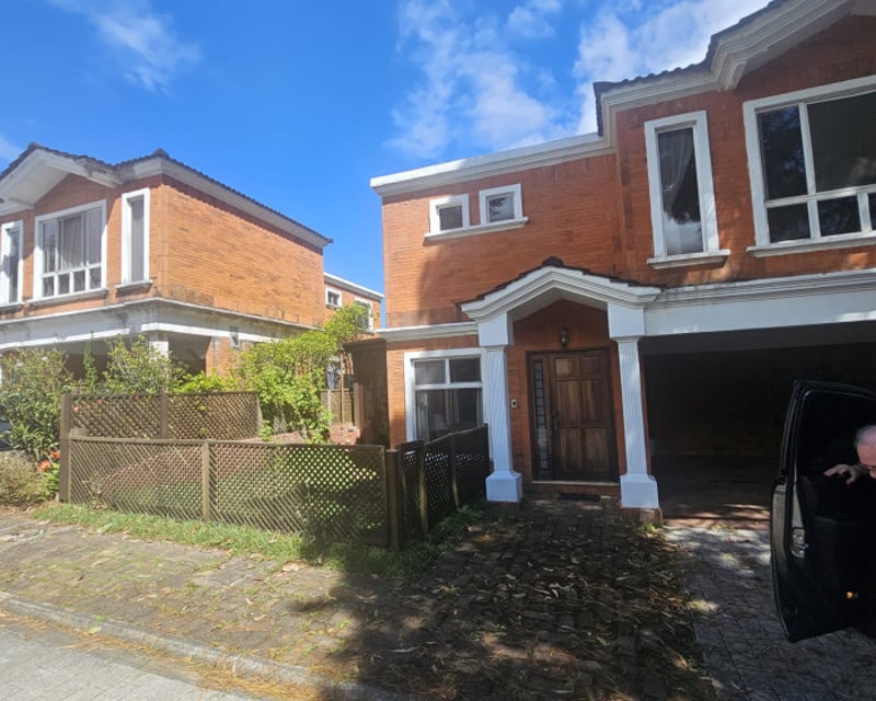 Venta casa condominio Santiago de Compostela km 19 CAES