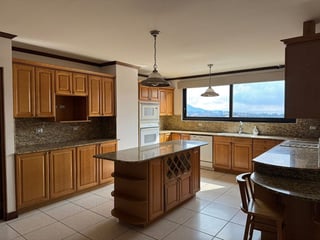 Apartamento en Venta / Alquiler Edificio , zona 10 - 2