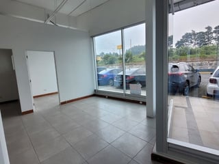 Oficina en Venta Edificio Plaza Portal del Bosque torre 1, Km. 22.5 CES - 2