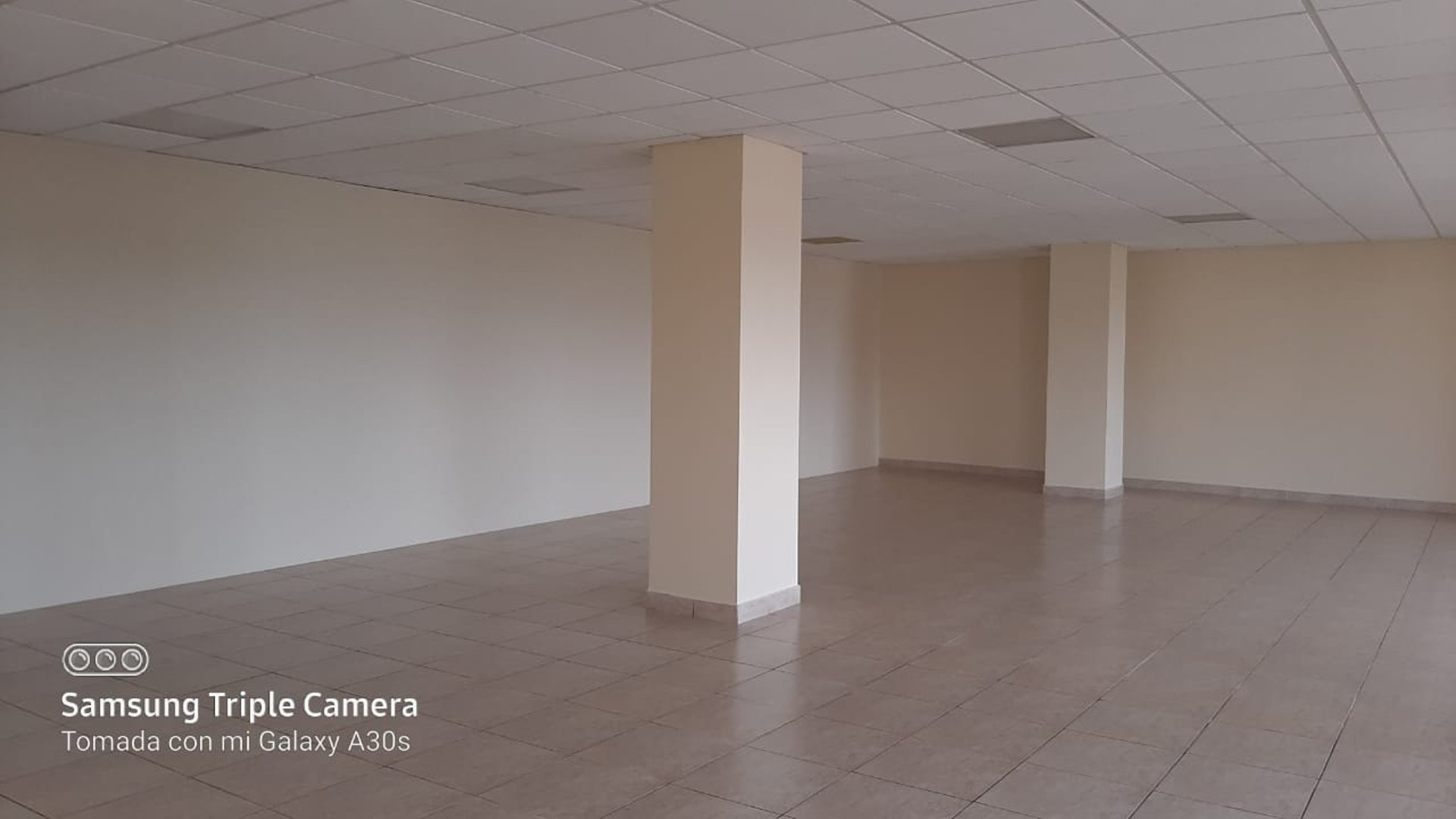 Alquilo amplia oficina en Edificio Condesa II, Zona 13 - Miniatura 4