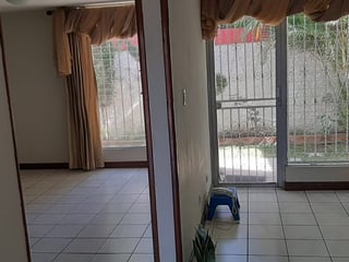 Alquilo casa en Condominio Zona 11 - 2