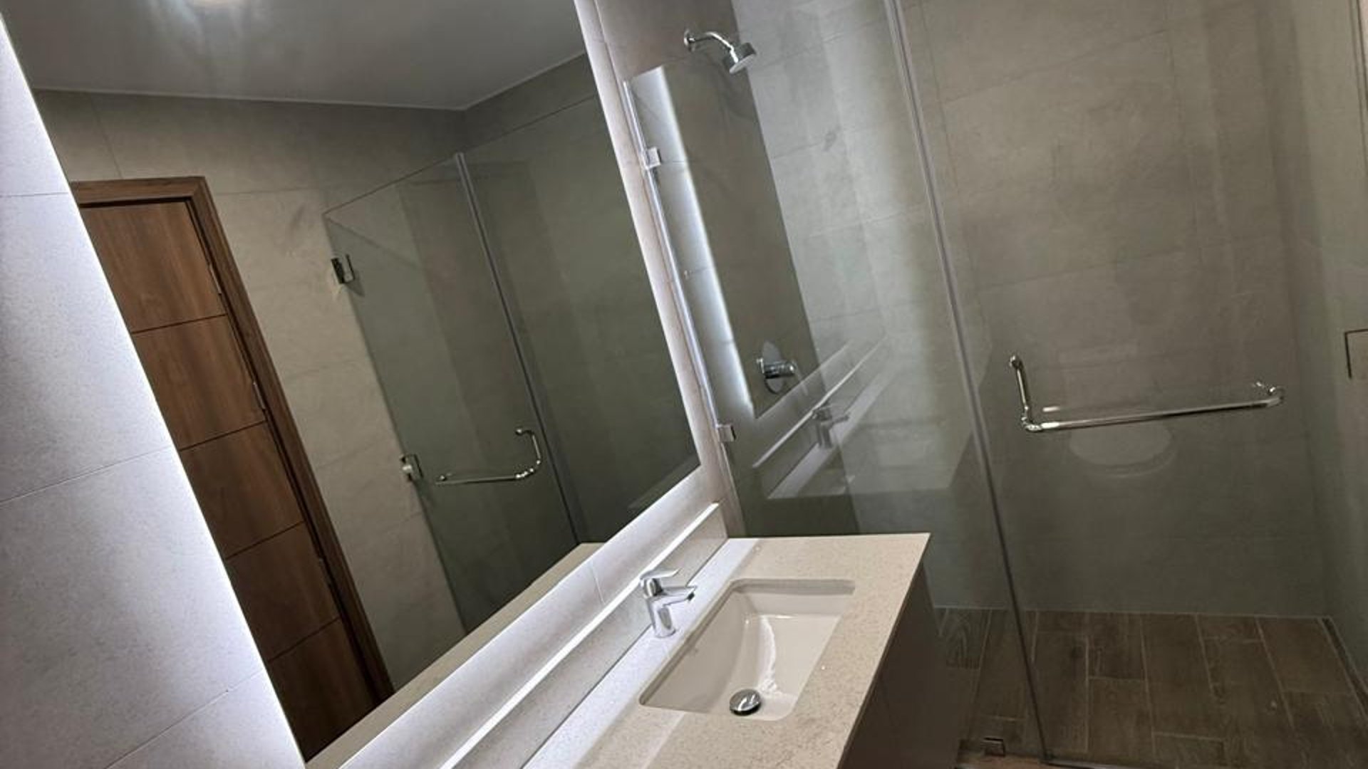 Apartamento en Alquiler Edificio Parque 14, zona 14  - Miniatura 31