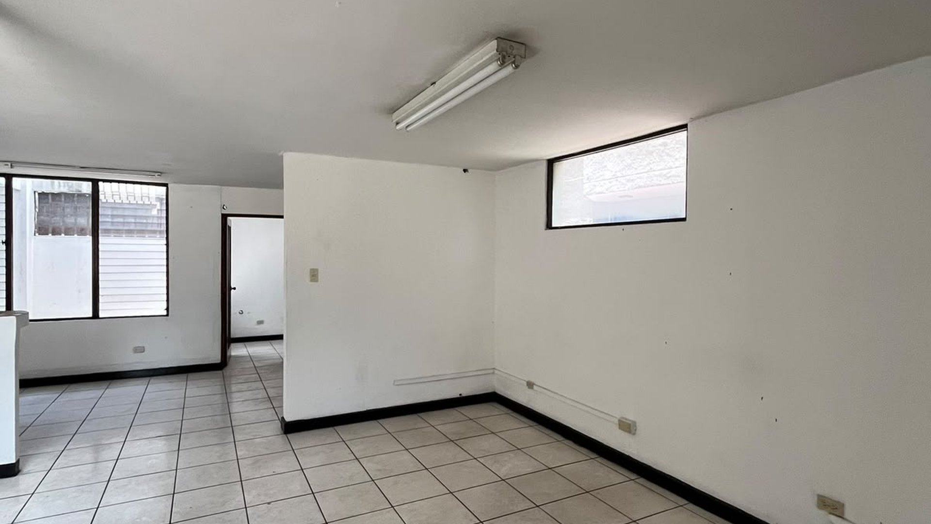 EDIFICIO EN VENTA | ZONA 9 - Miniatura 2