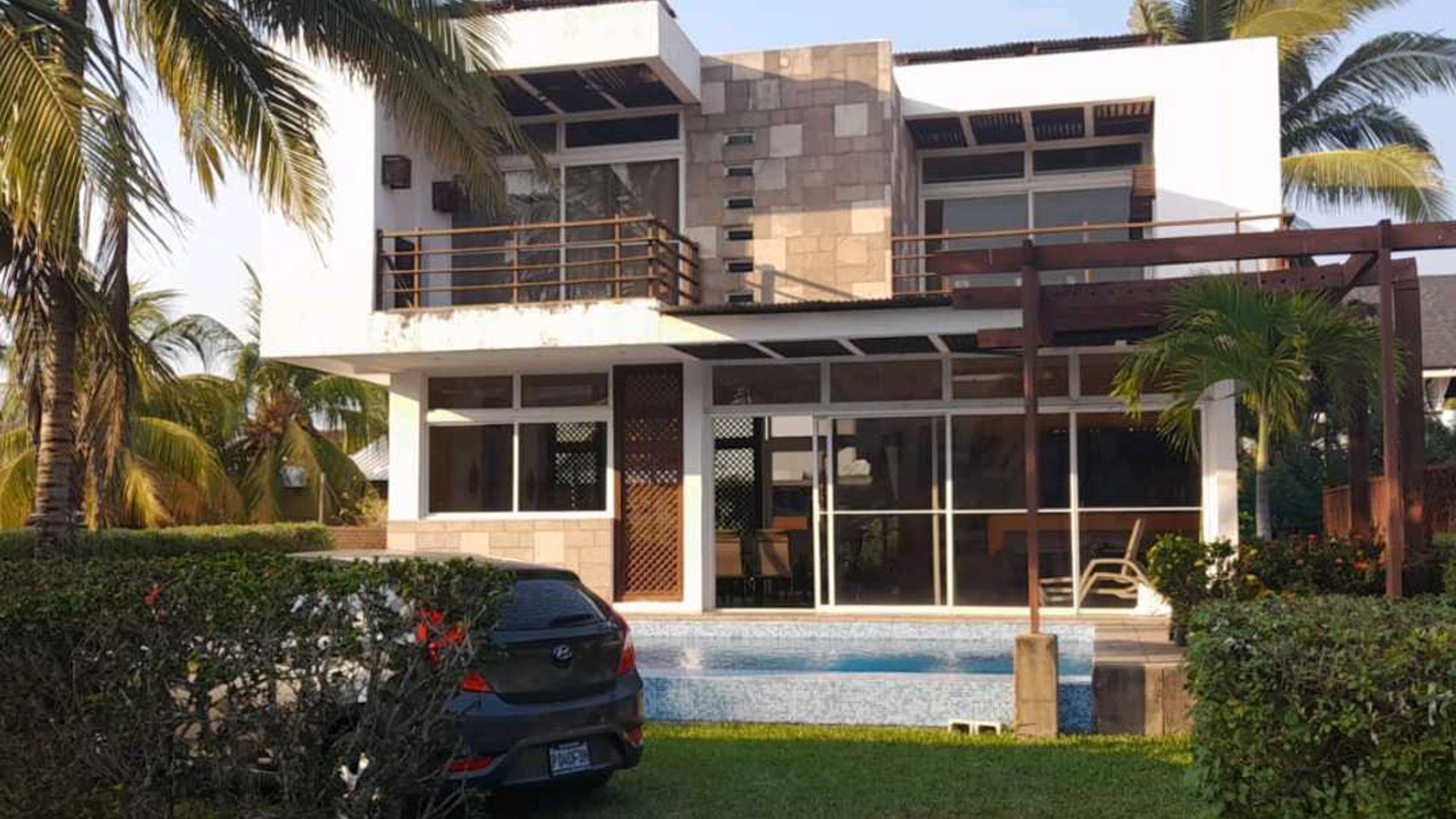 CASA VACACIONAL EN ALQUILER EN IZTAPA "CASAS DEL PACIFICO"