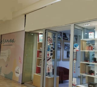 Venta  Zona 10 Local Centro Comercial La Pradera