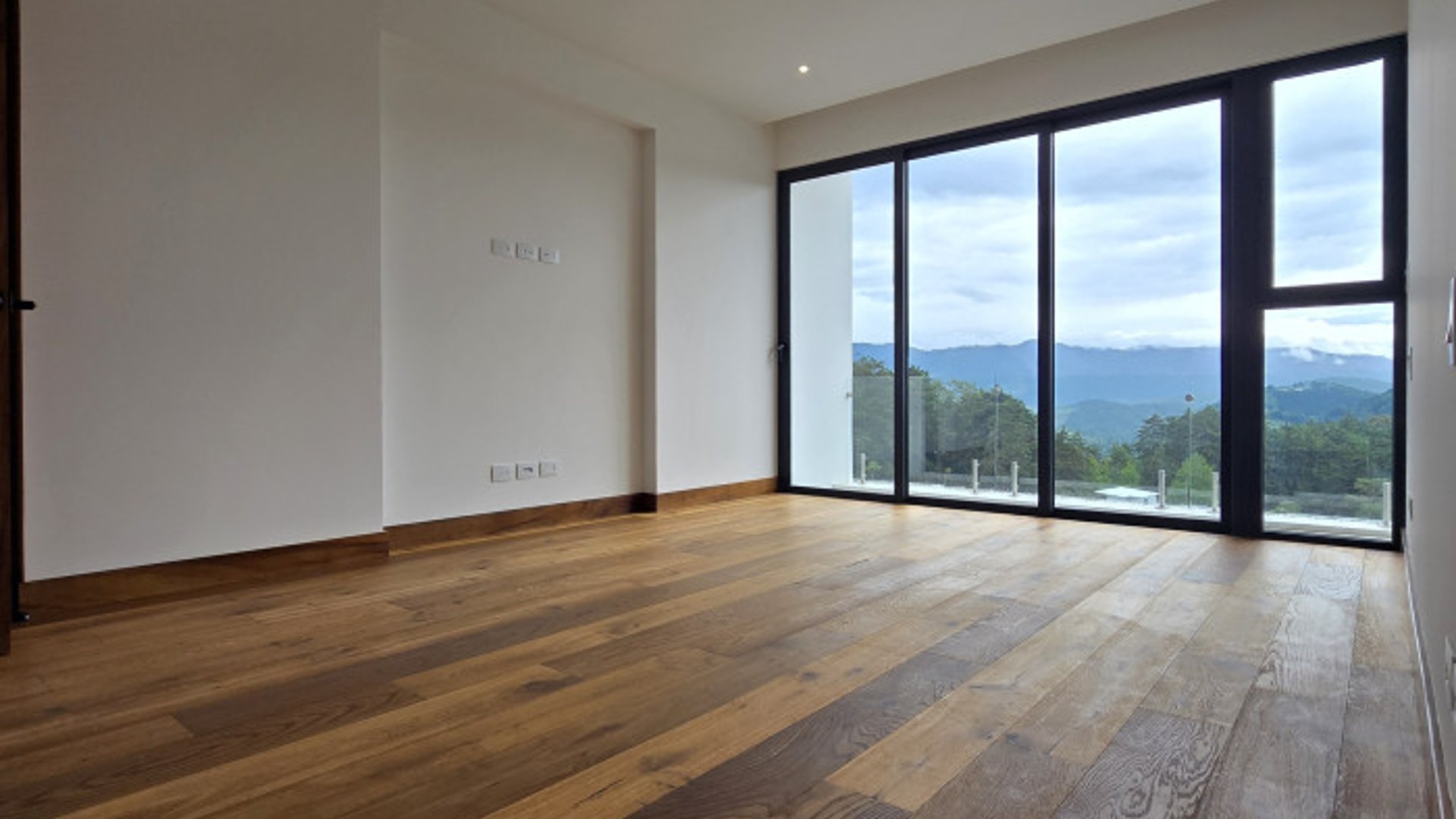 En venta casa en zona 16 El Pulte Guatemala - Miniatura 12