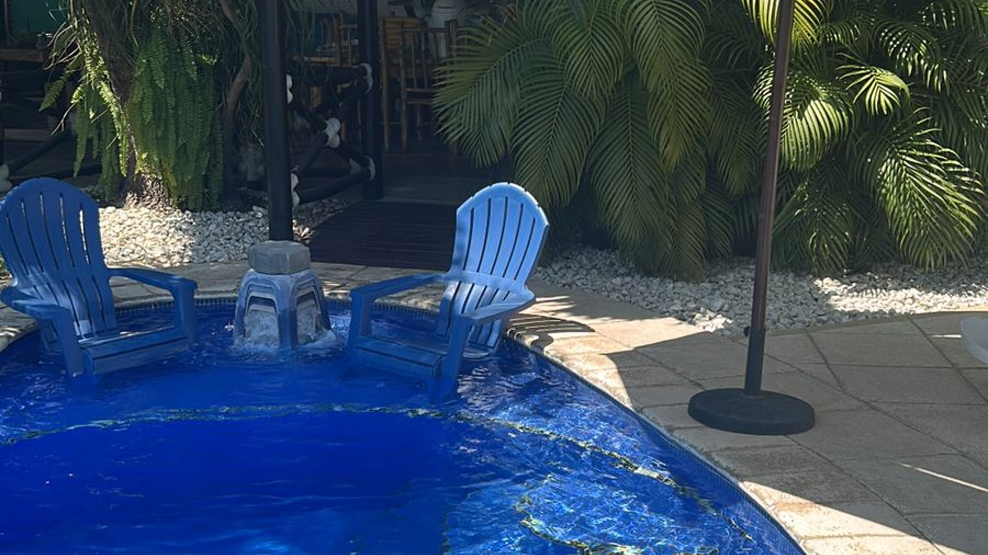 VENTA DE LINDA CASA AMUEBLADA - MARENA, CHULAMAR - Miniatura 2