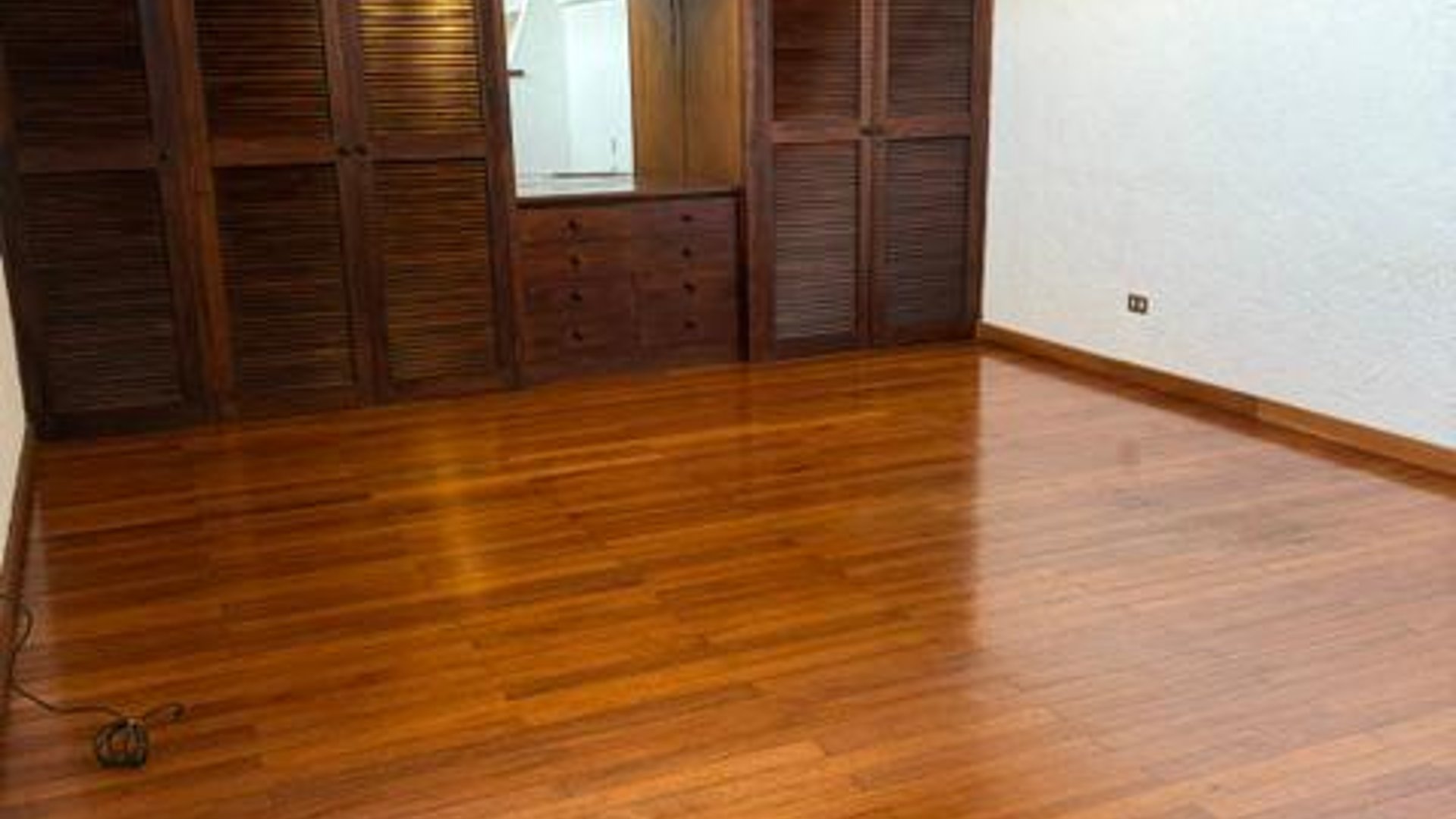 EDIFICIO EL PARQUE  Z. 15 APARTAMENTO EN VENTA - Miniatura 6