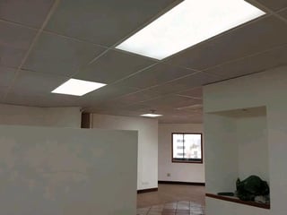 Alquiler de oficina tabicada en Edificio Murano Center zona 10 - Image 1