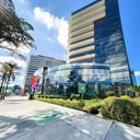 Oficina en Venta o Renta – Design Center, Zona 10