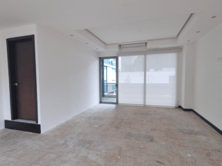 LOCAL EN RENTA | PLAZA DIEZ | ZONA 10 - 5