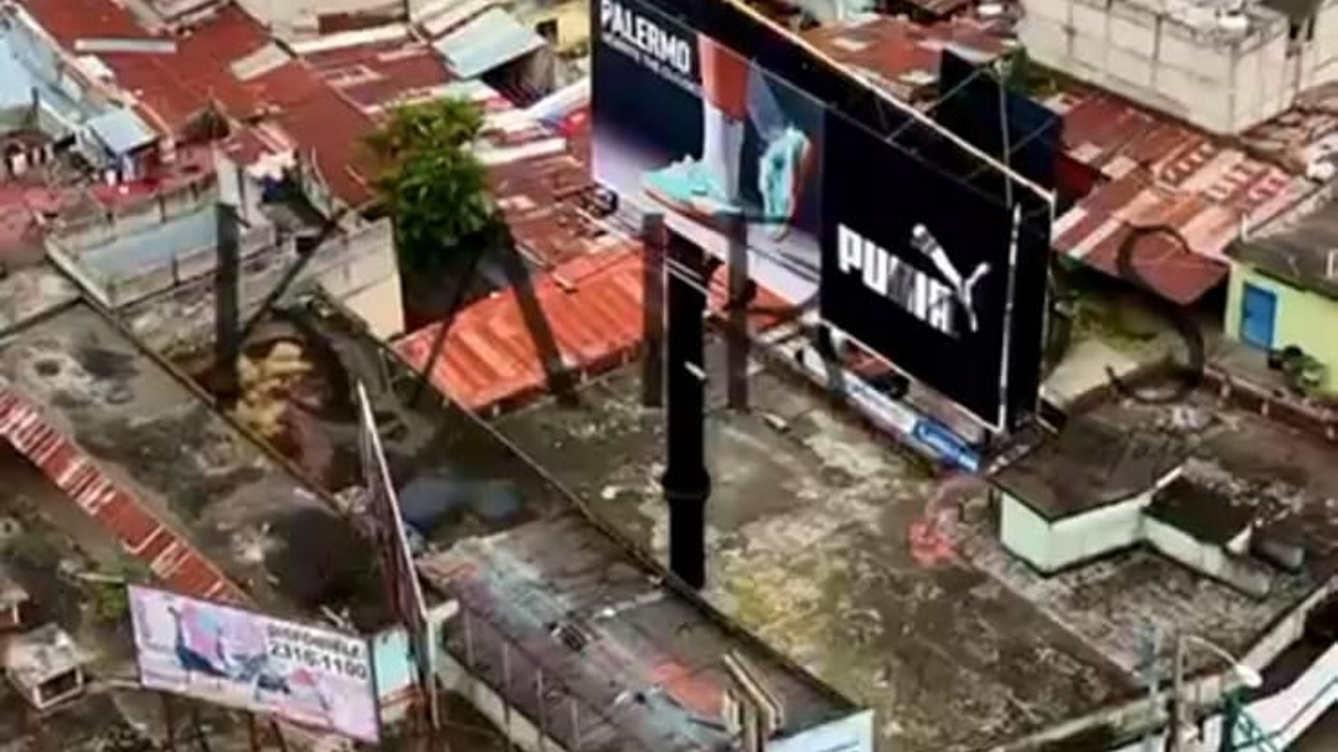 Terreno y Casa Comercial en Venta