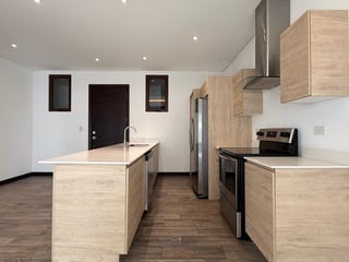 Apartamento en Alquiler Edificio Lirios de Cayalá I, zona 16 N3 - 2