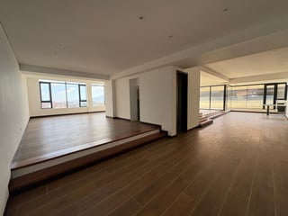 Penthouse en Venta Edificio Milenia, zona 10  - 3