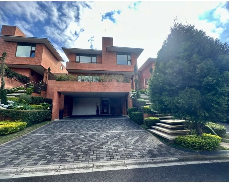 VENTA DE CASA EN CONDOMINIO CAMELIAS RESIDENCIAS CONCEPCION