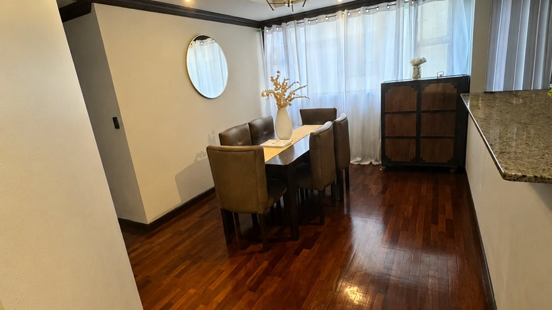 Amplio Apartamento en renta zona 14, La Villa. - Miniatura 8