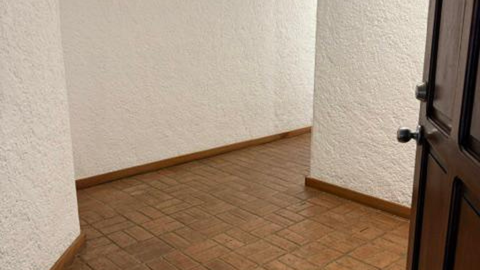EDIFICIO EL PARQUE  Z. 15 APARTAMENTO EN VENTA - Miniatura 4