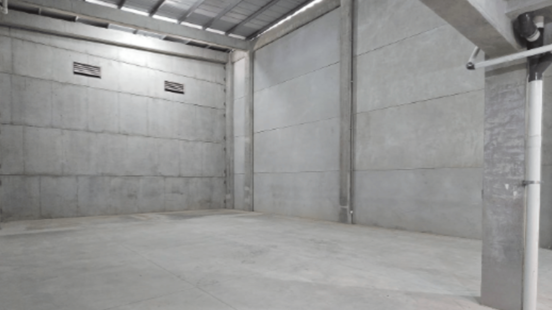 ALQUILER DE AMPLIA BODEGA 484.37MT2 - BOUGANVILLIAS, ZONA 18 - Miniatura 6