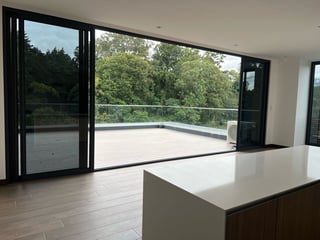 APARTAMENTO EN RENTA EN EDIFICIO SPAZIO ZONA 15 - 4
