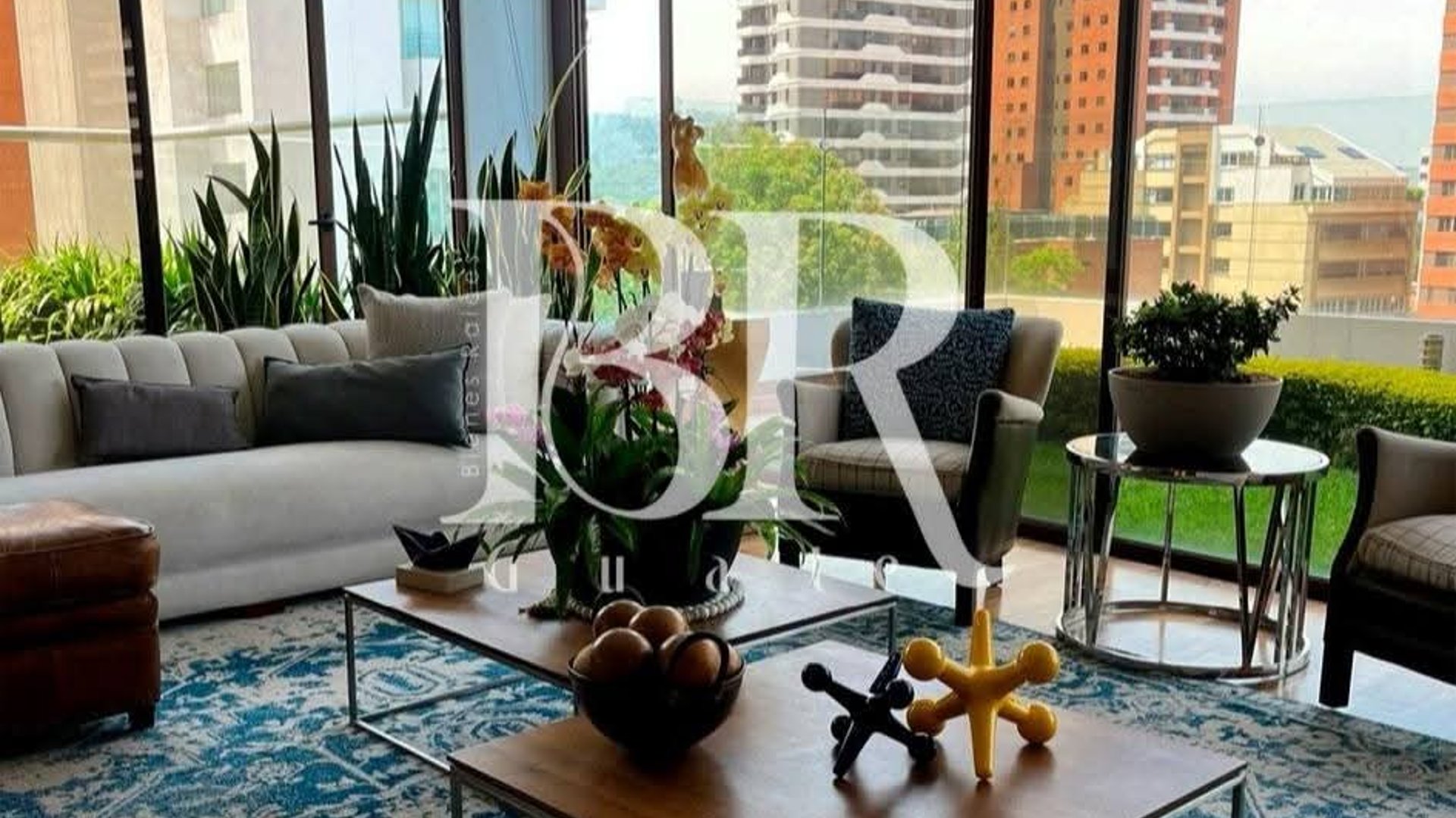 VENTA APARTAMENTO EN GAUDI ZONA 10 DE 4 HABITACIONES - Miniatura 4