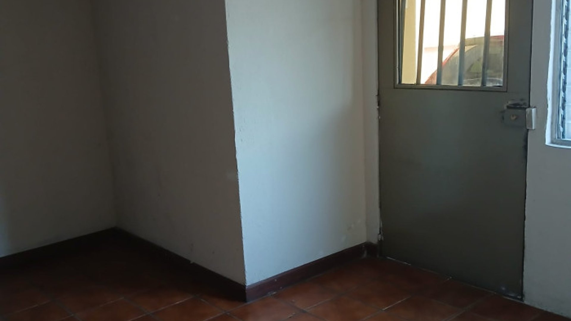 Oficina en Alquiler en Zona 10 - Miniatura 4