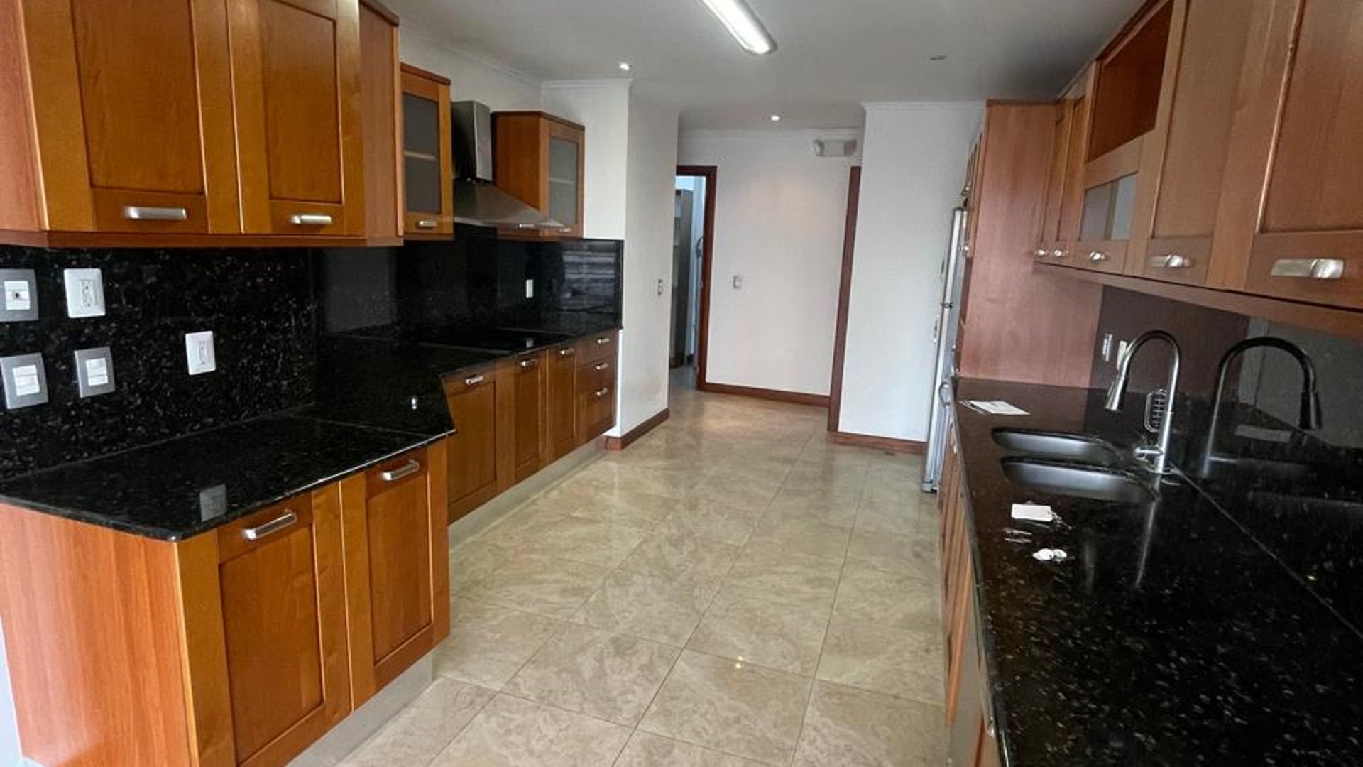 Apartamento en renta zona 15 / Botticelli II - Miniatura 4