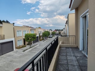 Casa en alquiler en Cumbres de la Arboleda Guatemala - Image 1