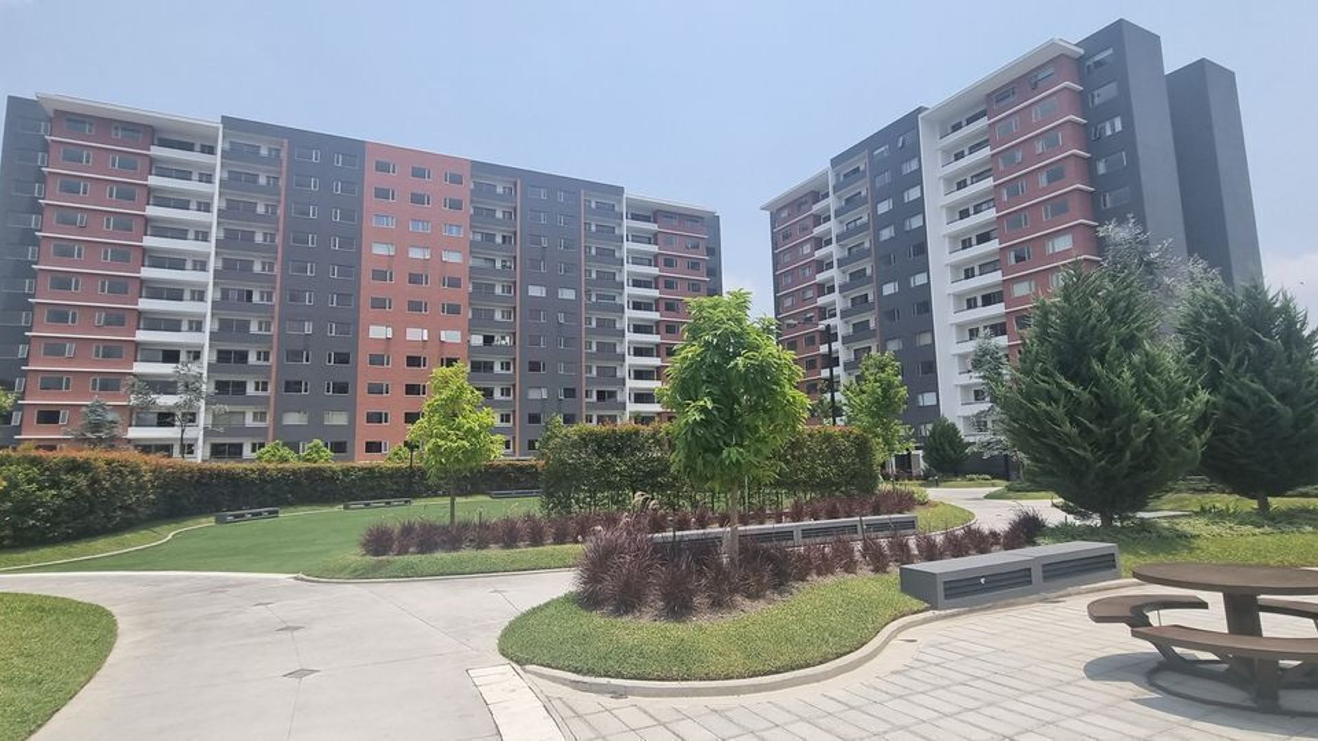 APARTAMENTO EN VENTA ZONA 14 - Miniatura 10