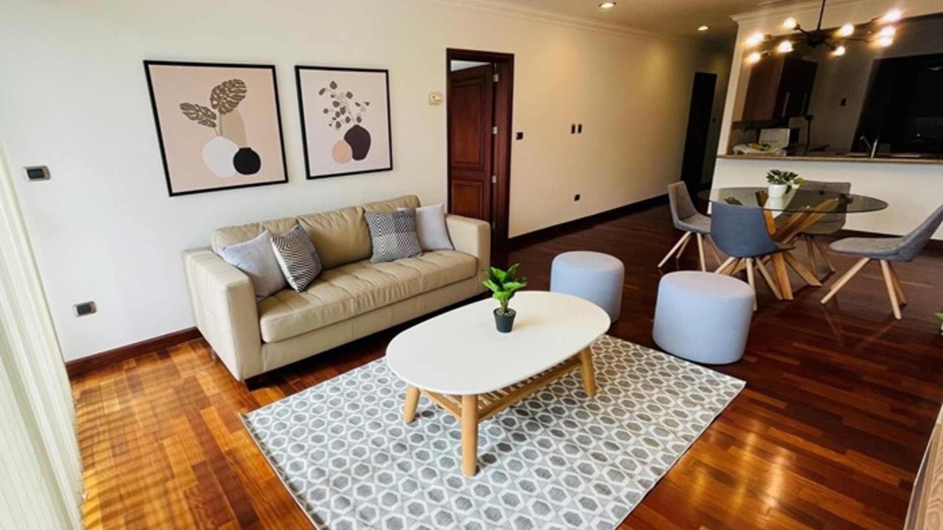Apartamento amueblado de 2 habitaciones en alquiler Torre Real CES