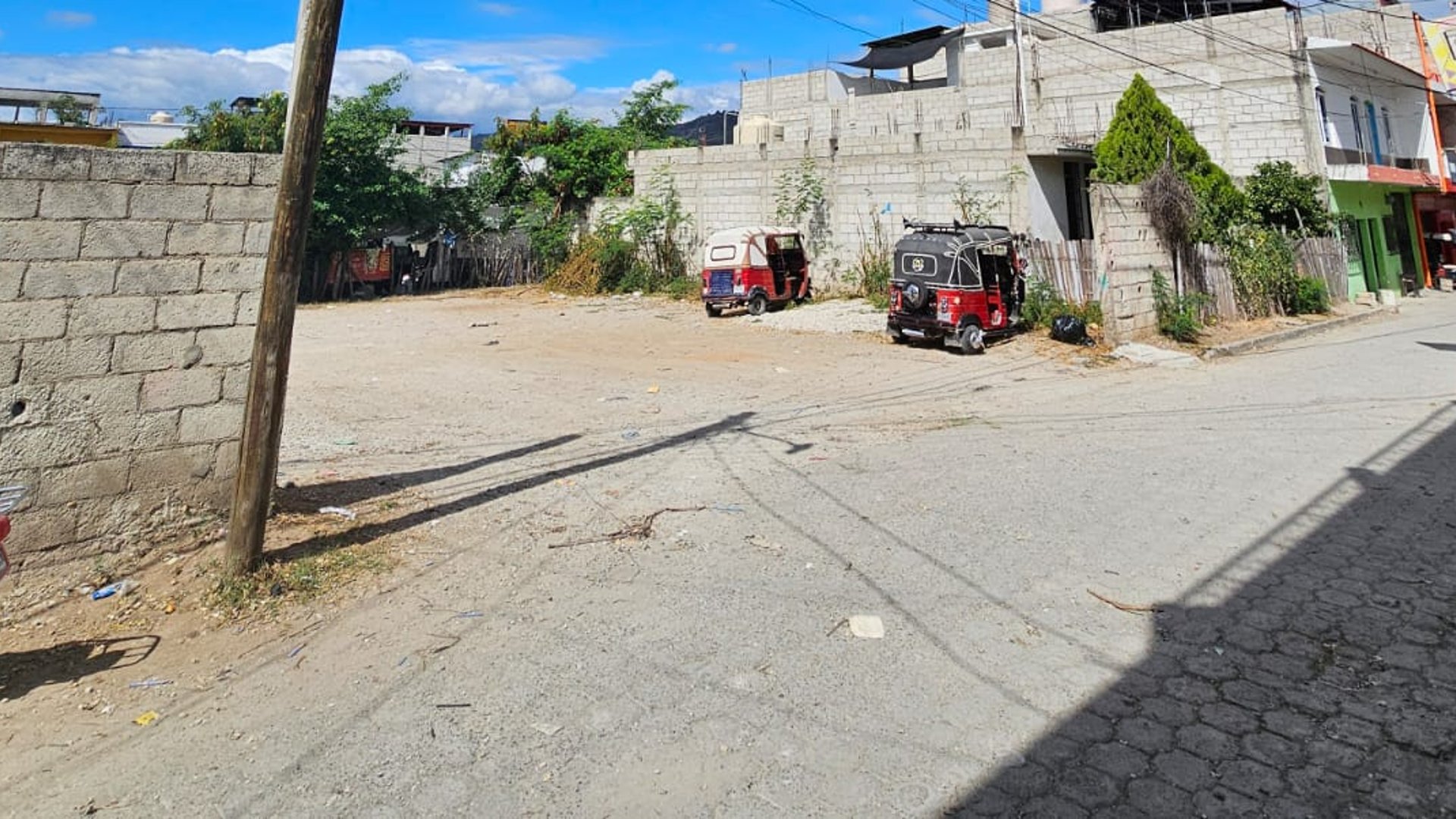 Terreno en Venta, Guastatoya - Frente a Nuevo Mercado y Terminal - Miniatura 4