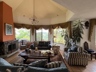 Venta casa a desniveles con jardín en Km 14.5 CAES dentro de Muxbal - 3