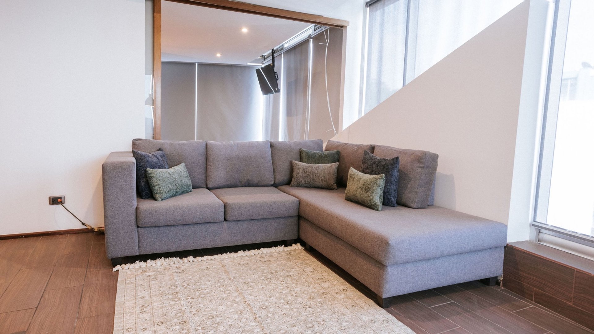 Apartamento amueblado de 2 habitaciones en alquiler, Torrenova zona 13 - Miniatura 2