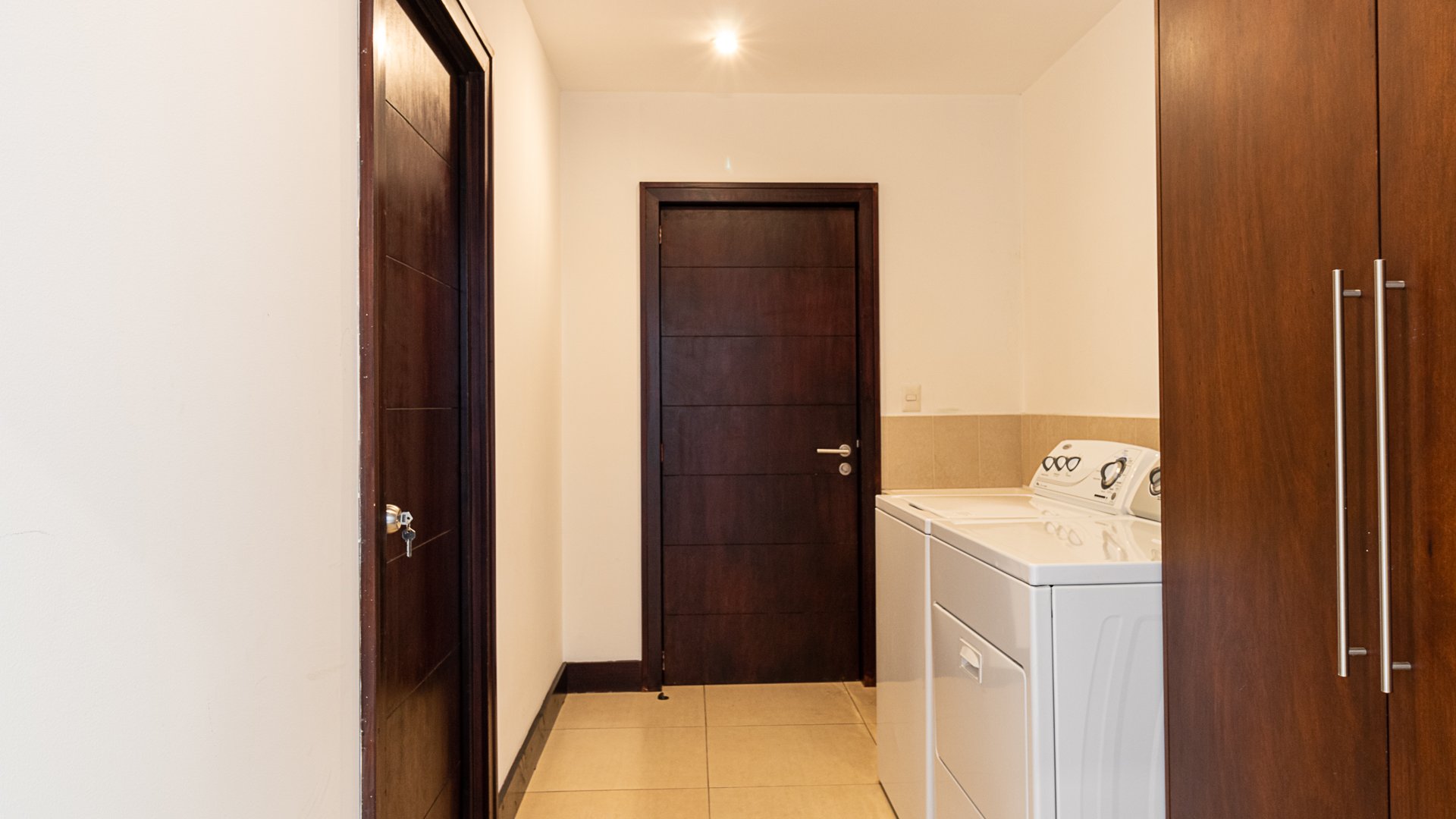 Apartamento amueblado en alquiler, Edificio Quinta Avenida zona 14 - Miniatura 29