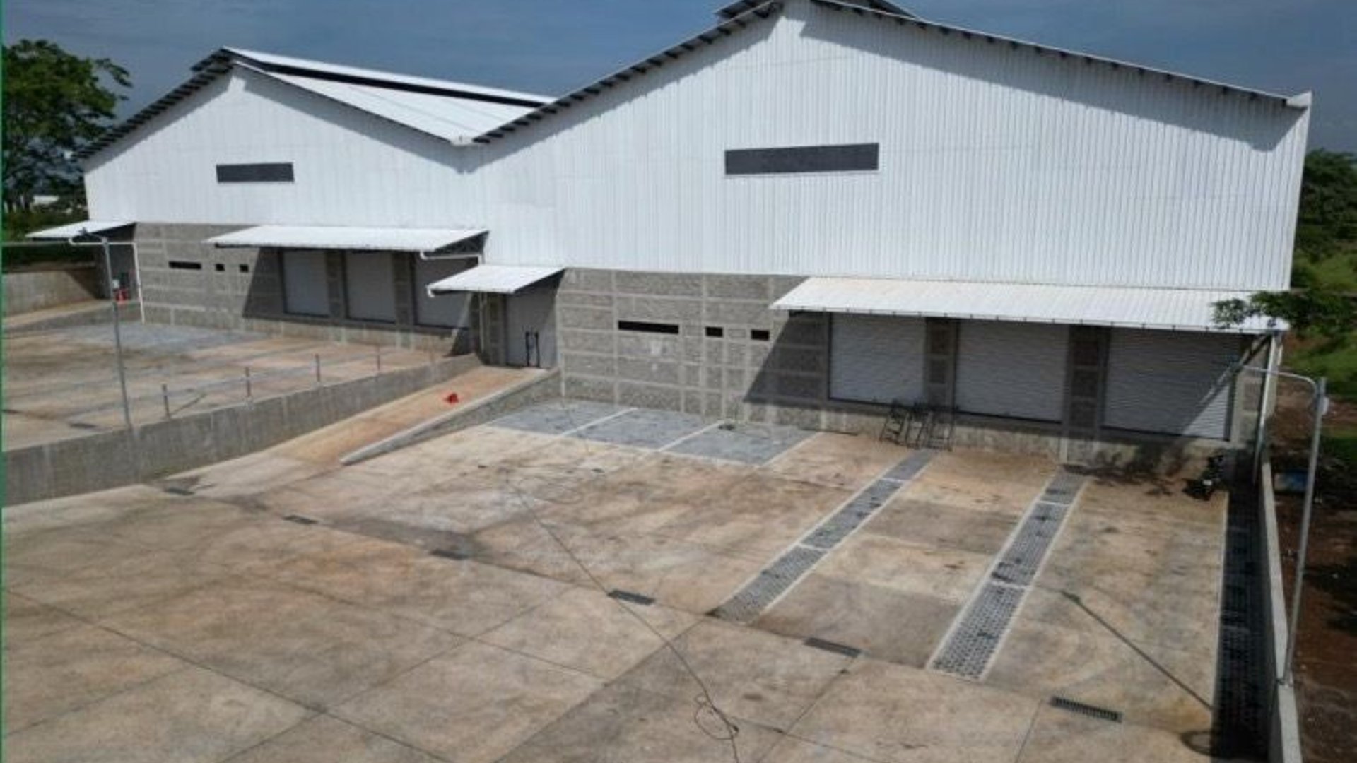 SE RENTAN 2 BODEGAS EN COMPLEJO INDUSTRIAL* *Km.67.5 Escuintla