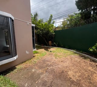 Casa para Uso Comercial en Alquiler, zona 15 VH2 