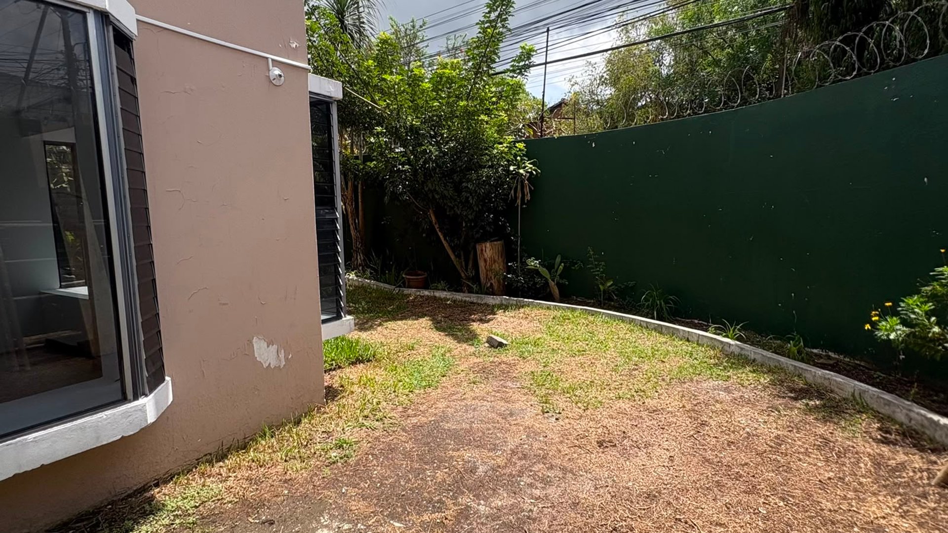 Casa para Uso Comercial en Alquiler, zona 15 VH2 