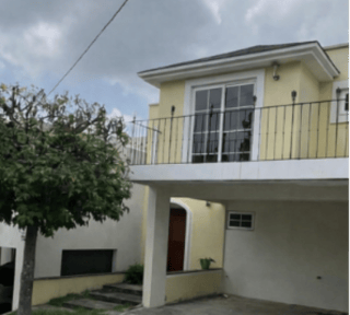 Casa en Venta en Carretera a El Salvador!