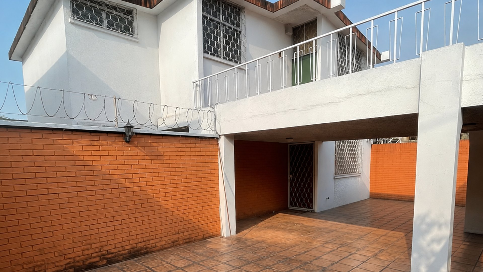 ???? CASA EN ALQUILER PARA OFICINA  | AVENIDA PETAPA | ZONA. 12 - Image 1