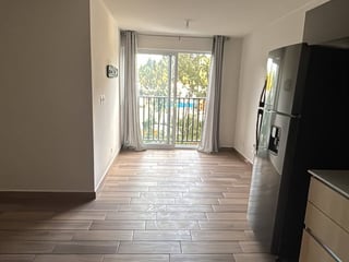 Apartamento en renta en edificio Lares 17 zona 17 - 4