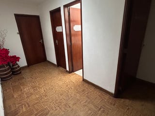Venta de casa en zona 13 fuera de garita entre Américas e Hincapie - 4