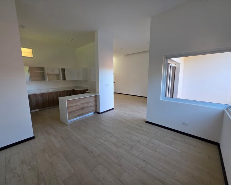 Casa con hab de servicio en venta Trivento KM18.5 CAES 4 habs Ref-5634
