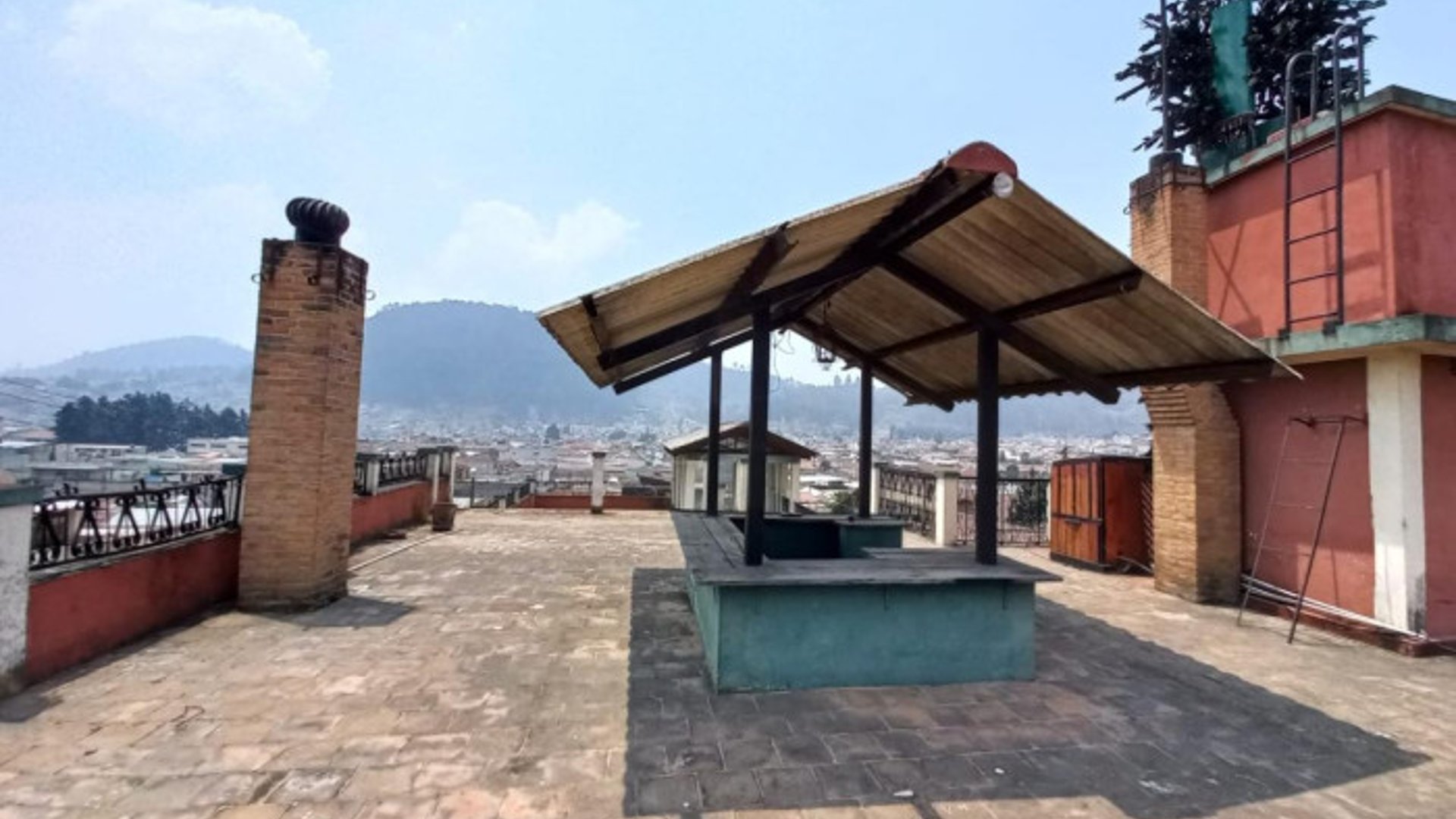 En Venta hotel en el centro histórico Quetzaltenango - Miniatura 7