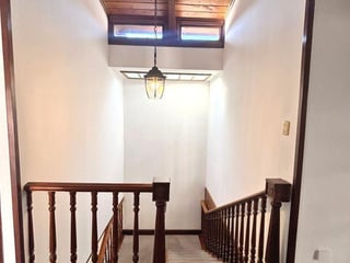 Casa en venta con jardín de 3 habitaciones en zona 14 Ref-5565 - Image 6