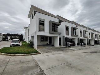 Vendo Casa en Condominio Serena de Arrazola, Fraijanes - 3