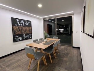 Apartamento Amueblado en Renta – Edificio Verona, Zona 10 - 2