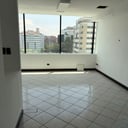 VENTA Oficina Zona 14 Europlaza  - Miniatura 3