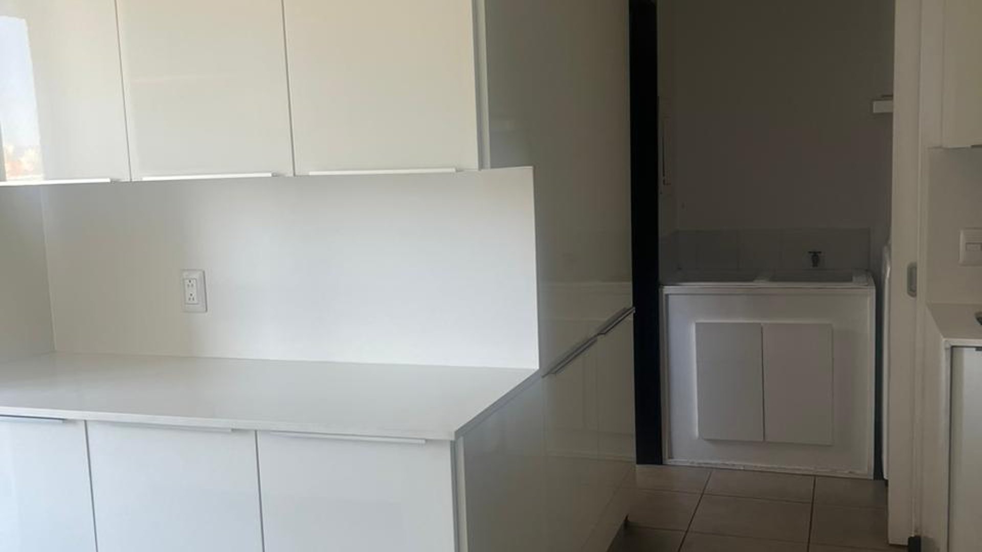 ALQUILER DE AMPLIO APARTAMENTO - ATTICA, ZONA 14 - Miniatura 8