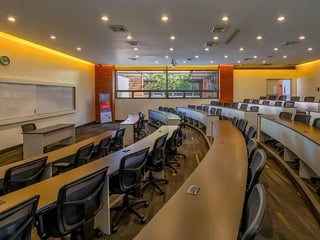 Edificio en Renta o Venta en Zona 15 - 5